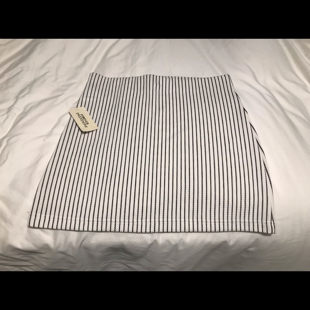 Forever 21 skirt